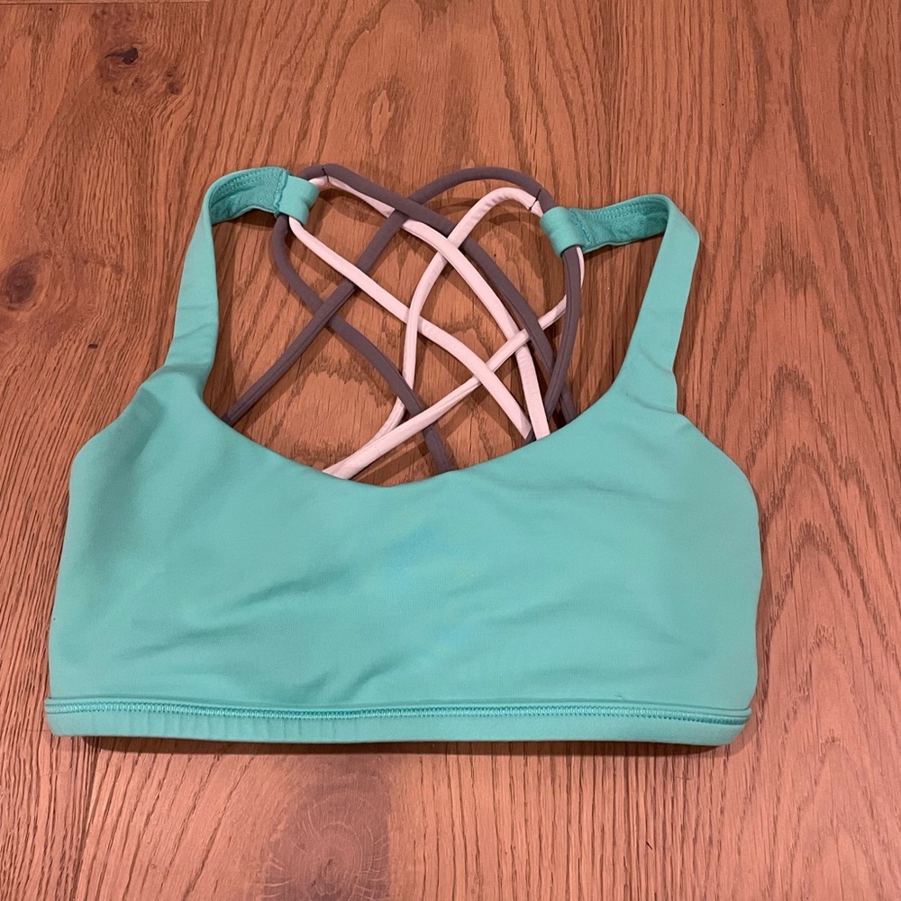 Lululemon Sports Bra Gently Worn Size 2
